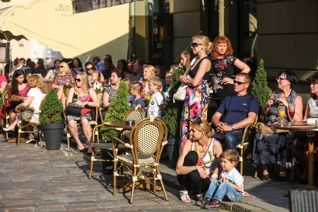 Kauno senamiestyje spindėjo netradicinė mada