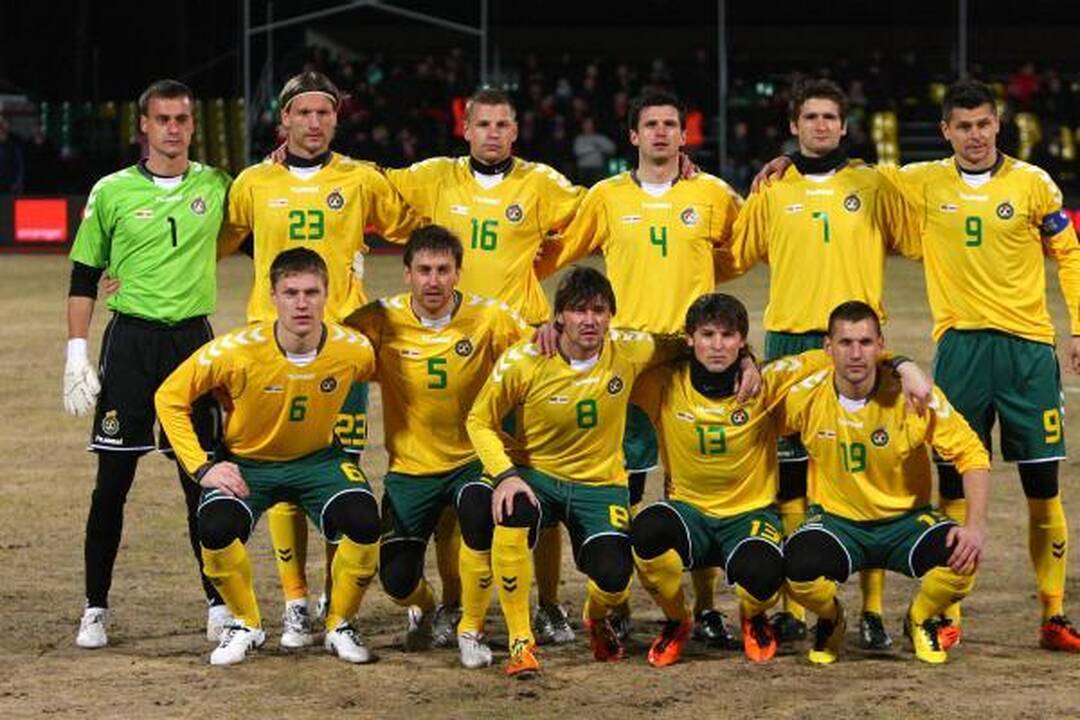 Lietuvos futbolininkai netikėtai palaužė lenkus