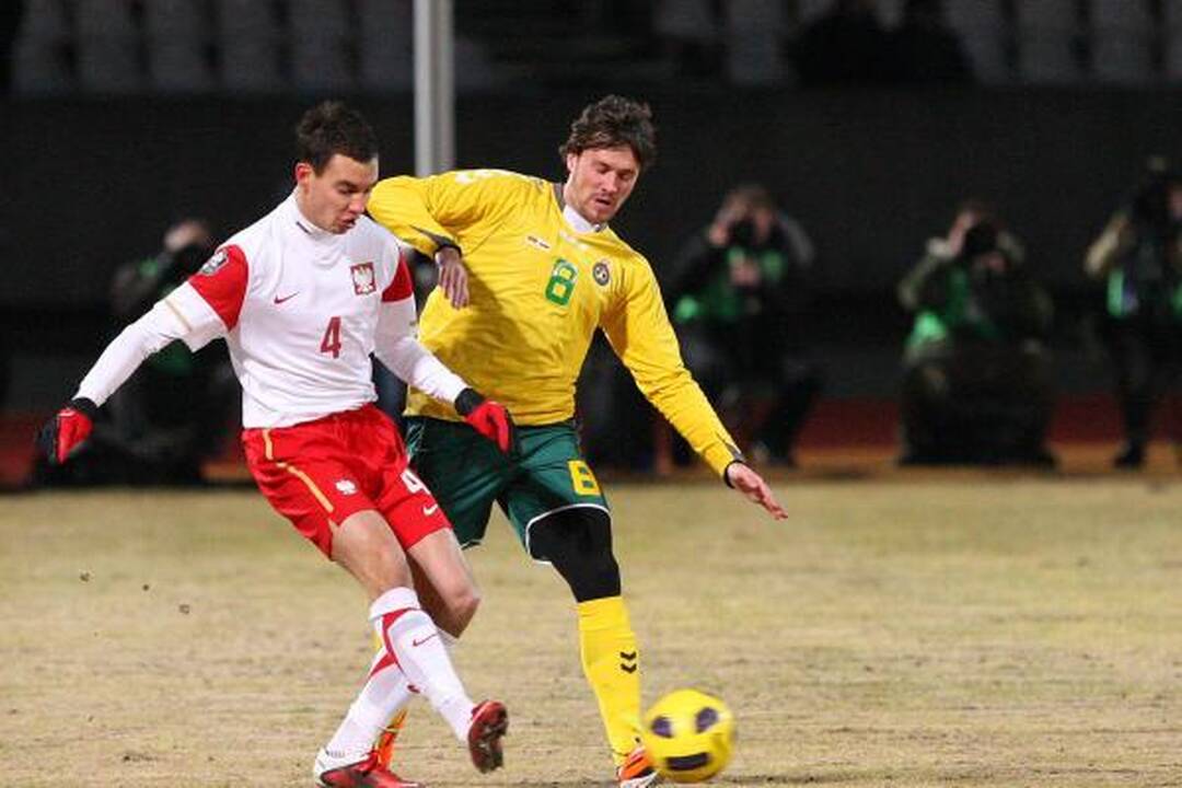 Lietuvos futbolininkai netikėtai palaužė lenkus