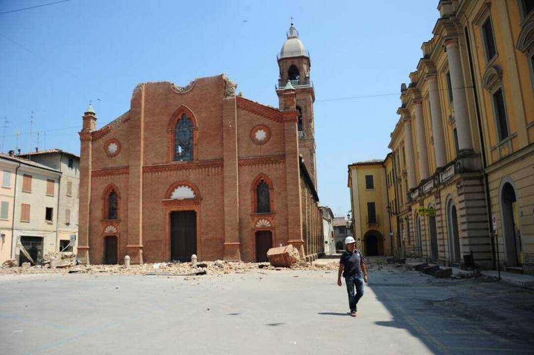 Italijoje per žemės drebėjimą žuvo 15 žmonių