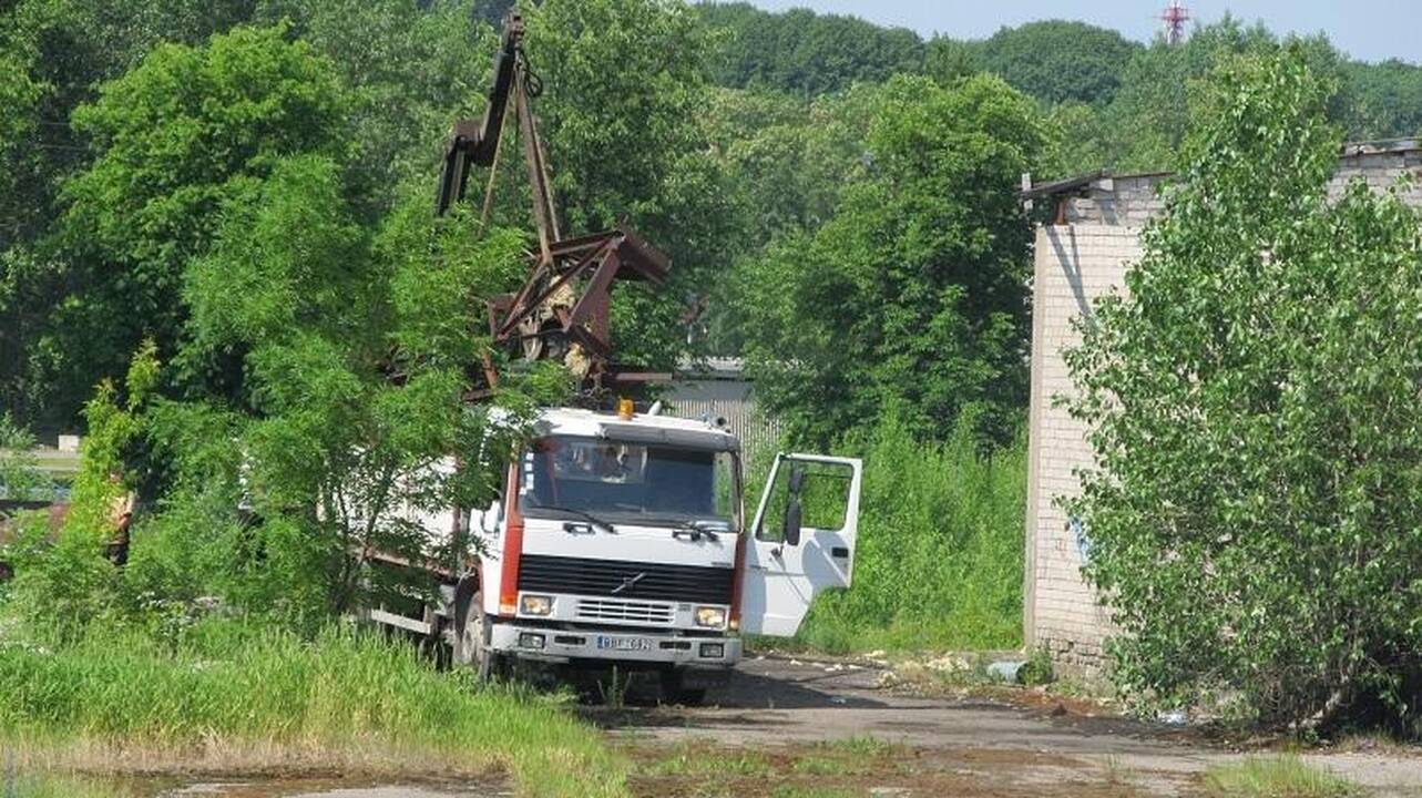 Klaipėdietis nufotografavo vamzdžių vagystę 