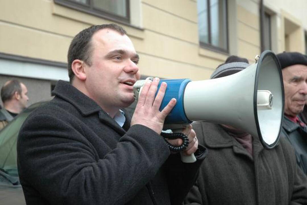 Pirtininkai sukilo prieš valdžią