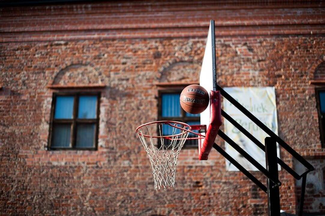 Kauno senamiesčio kavinės užsikrėtė krepšinio manija