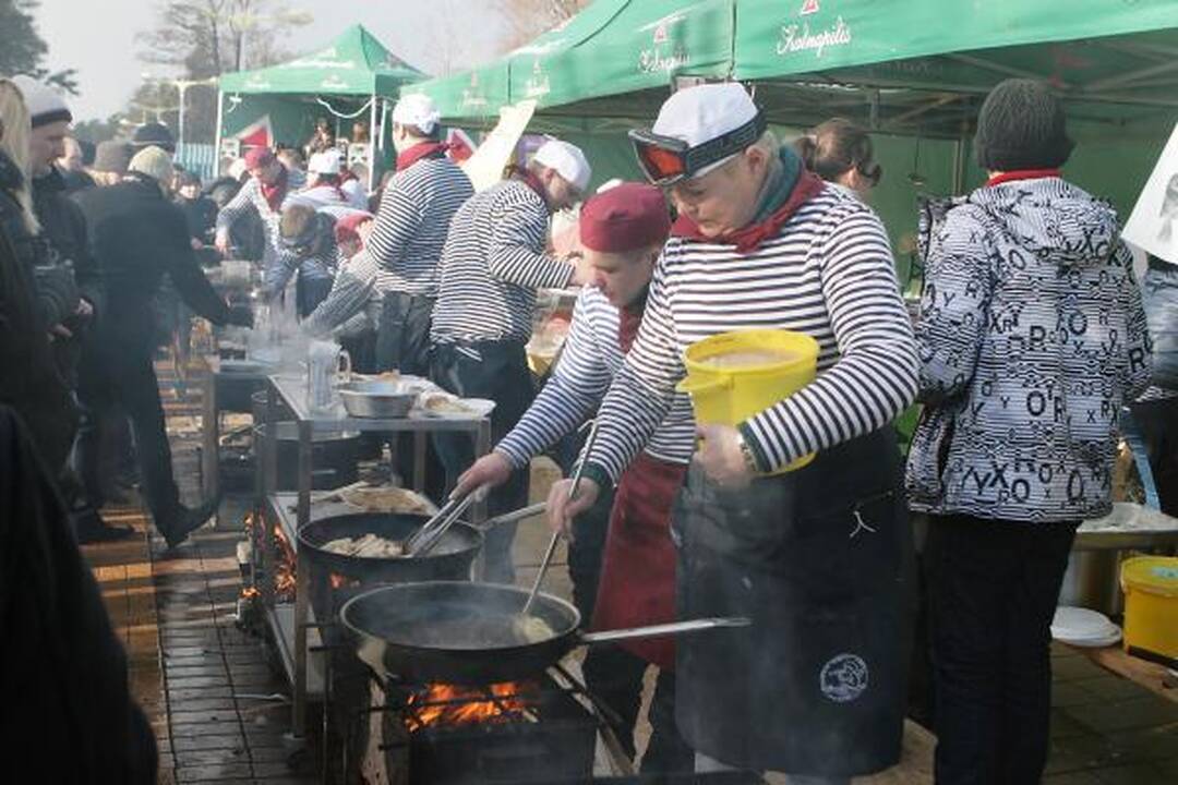 Palanga viliojo stintomis ir sveikuolių maudynėmis