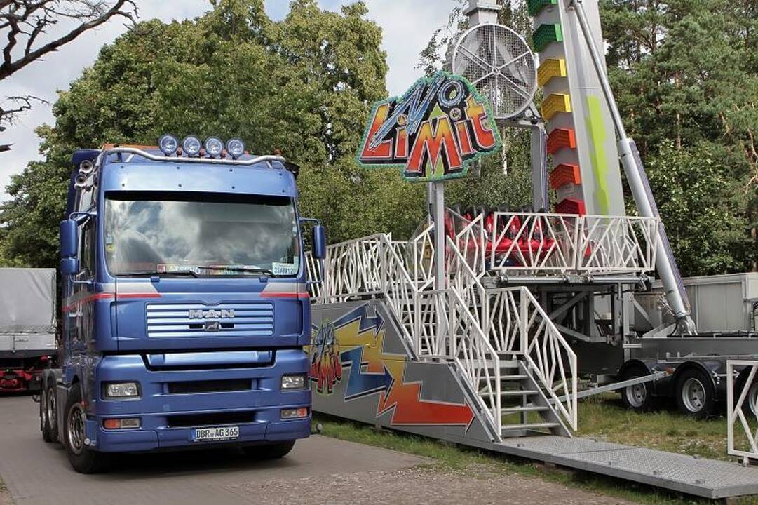Palangos atrakcionų parkas savaitgalį ištuštėjo