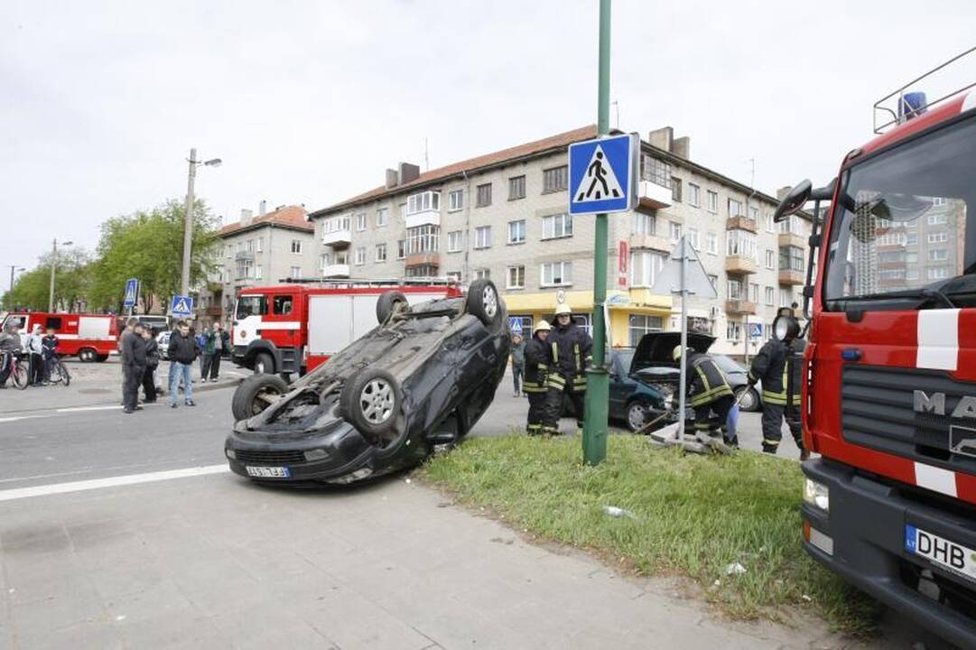 Pėsčiųjų perėjoje nutrenktas klaipėdietis