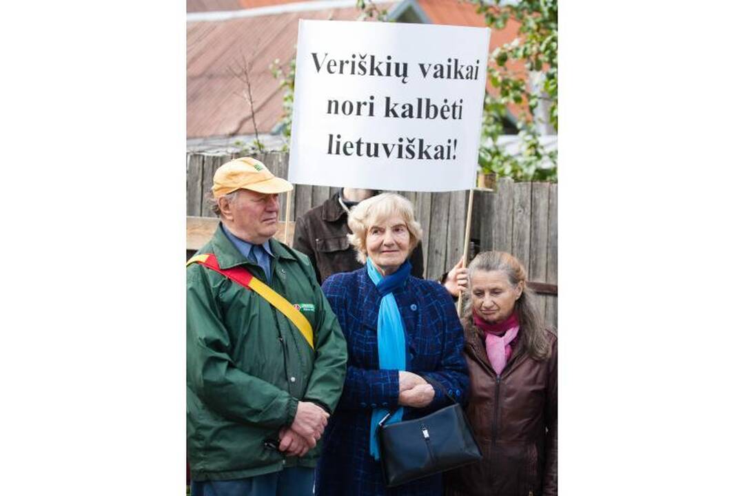 „Tvarkiečiai“ piktinosi esą lenkams palankia rajono valdžios politika