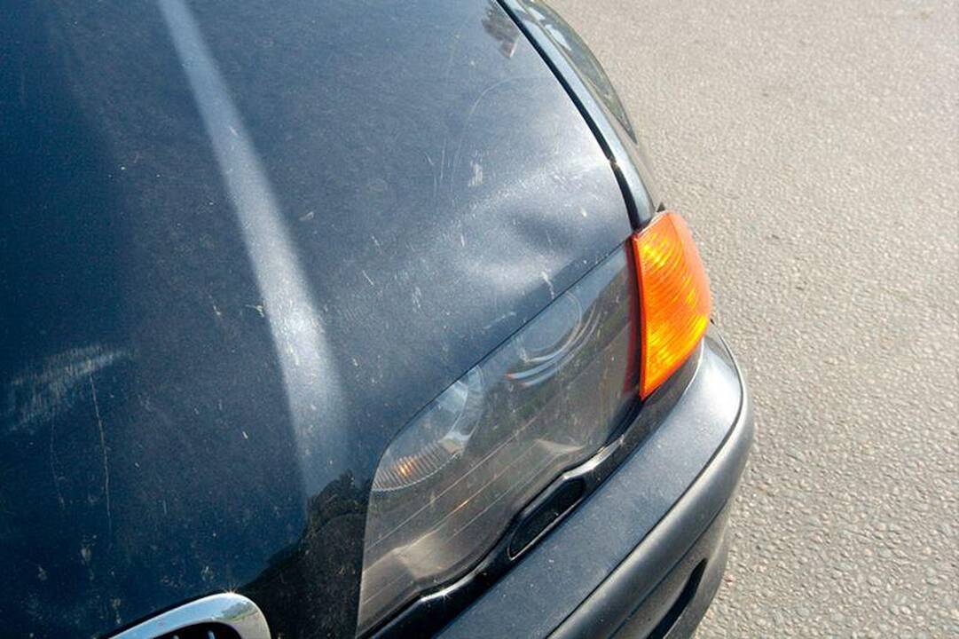 Vilniuje pėsčiųjų perėjoje BMW partrenkė moterį