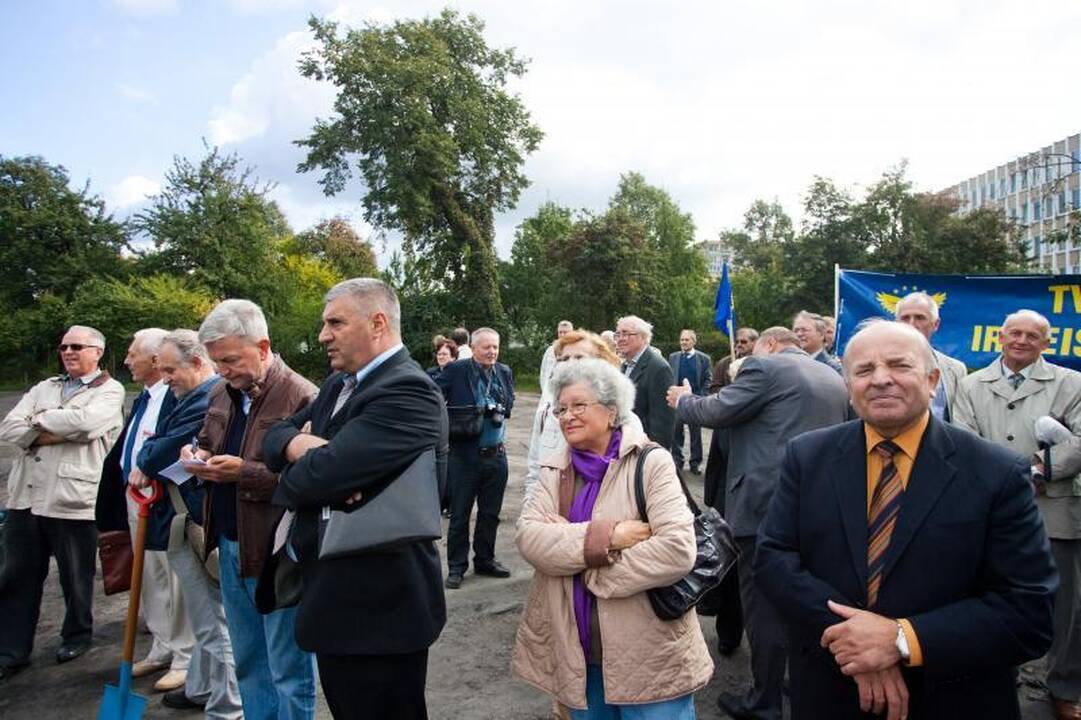 „Tvarkiečiai“ piktinosi esą lenkams palankia rajono valdžios politika