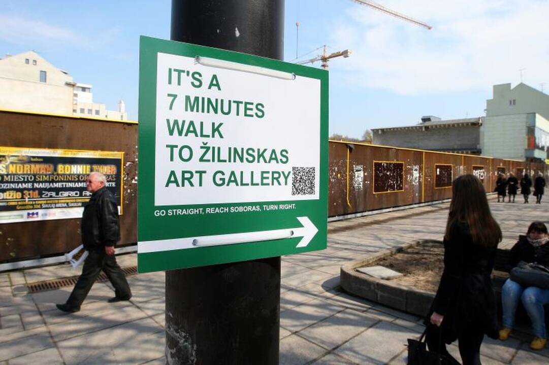 Kaune pridygo nelegalių ženklų turistams
