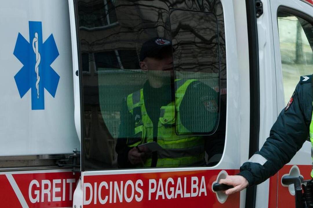 Šventės ligoninėje: sužalojimas kirviu, muštynės iki sąmonės netekimo