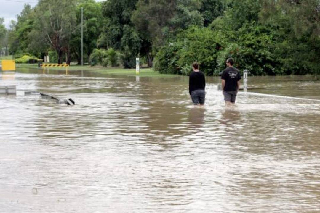 Australijos šiaurės rytuose dėl potvynių pradėta prievartinė gyventojų evakuacija