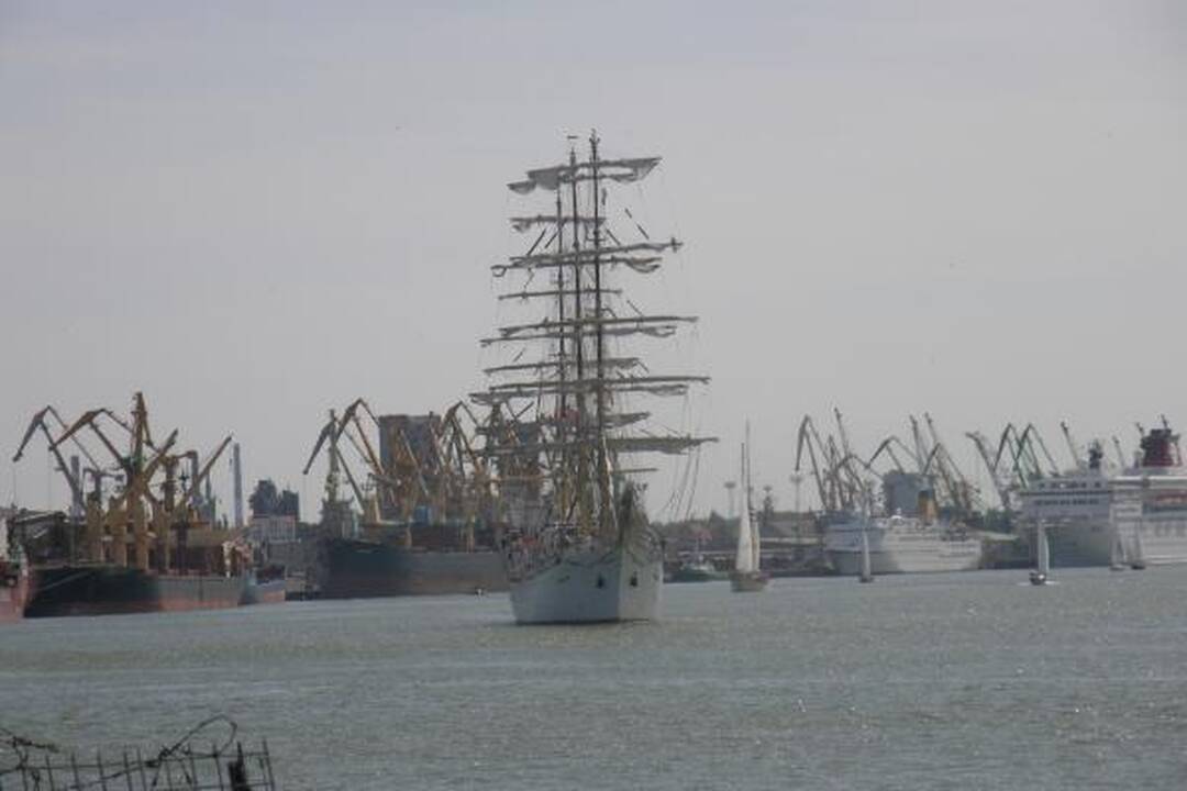 Klaipėda išlydėjo burlaivius (papildyta)