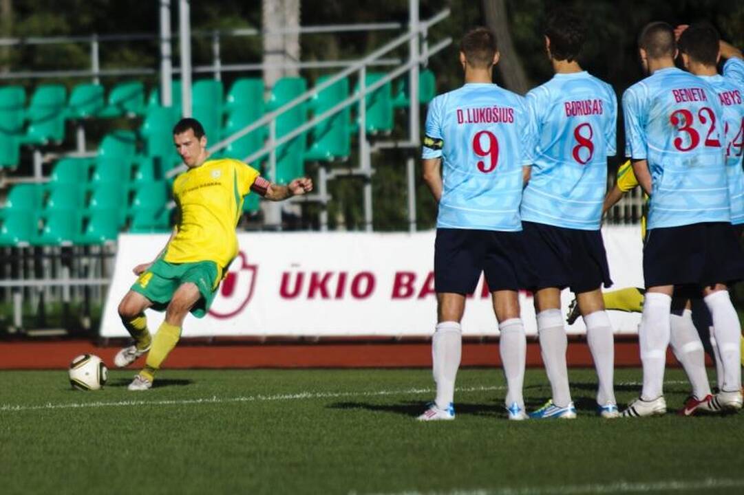 Dvejuose Lietuvos futbolo A lygos mačuose šeštadienį - 10 įvarčių