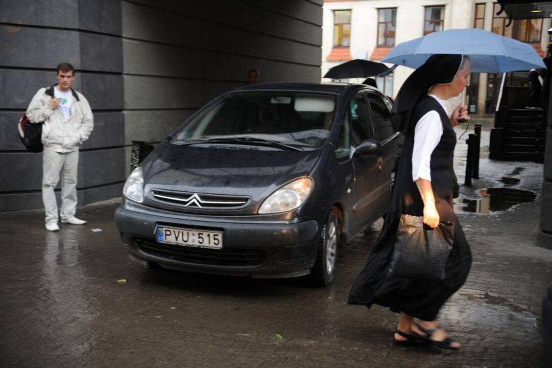 Liūtis Vilniuje: gatvės virto srauniomis upėmis