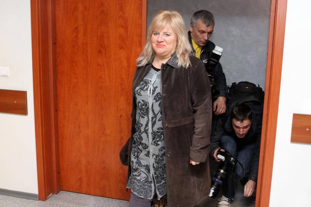 Teismas: D.Bilevičiūtė sukčiavo, bet į kalėjimą nesės