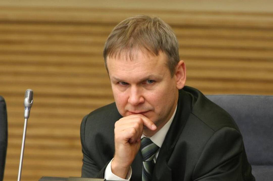 Po G.Vainausko apklausos Antikorupcijos komisija žada sensaciją