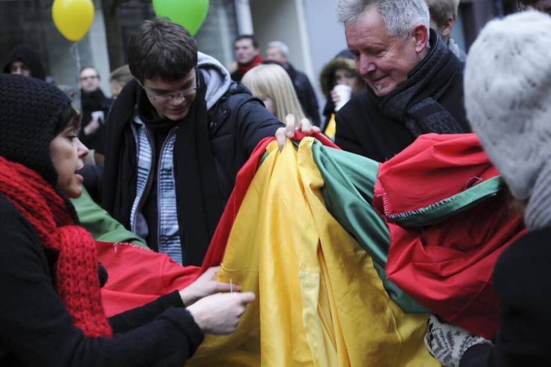 Politikai ir menininkai drauge šventė Nepriklausomybės dieną