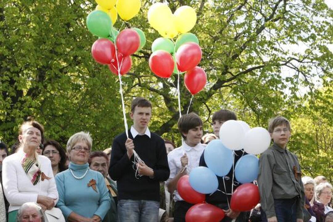 Pergalės diena Klaipėdoje: gėlės ir padėkos veteranams
