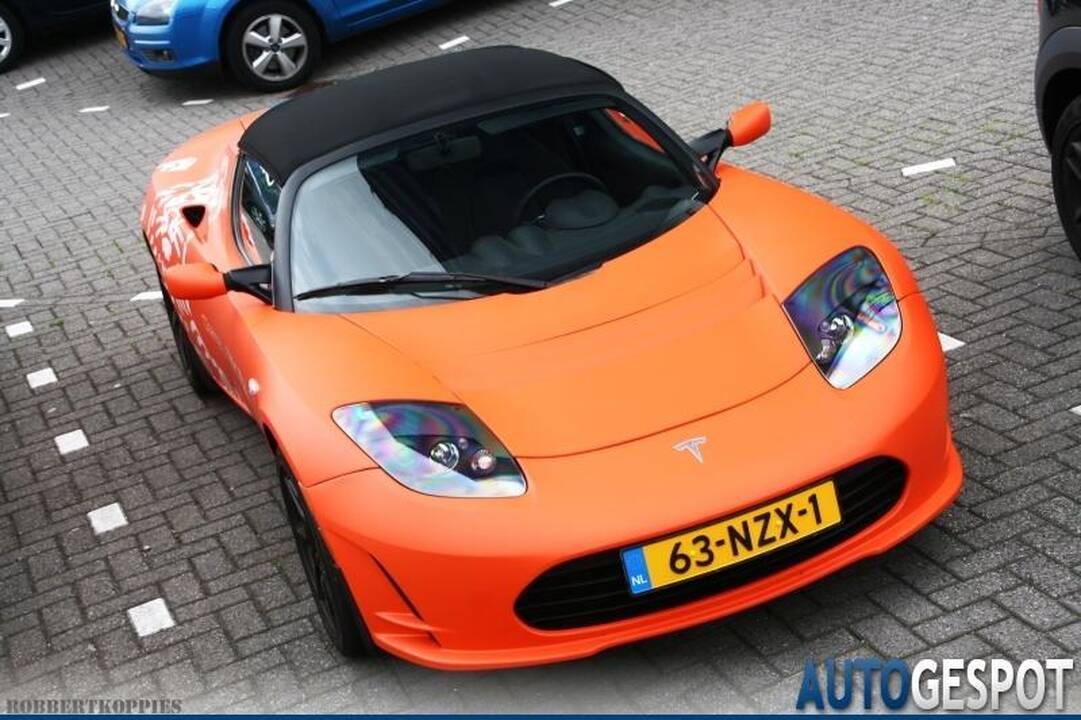 Nauja superautomobilių tendencija – tik matiniai atspalviai