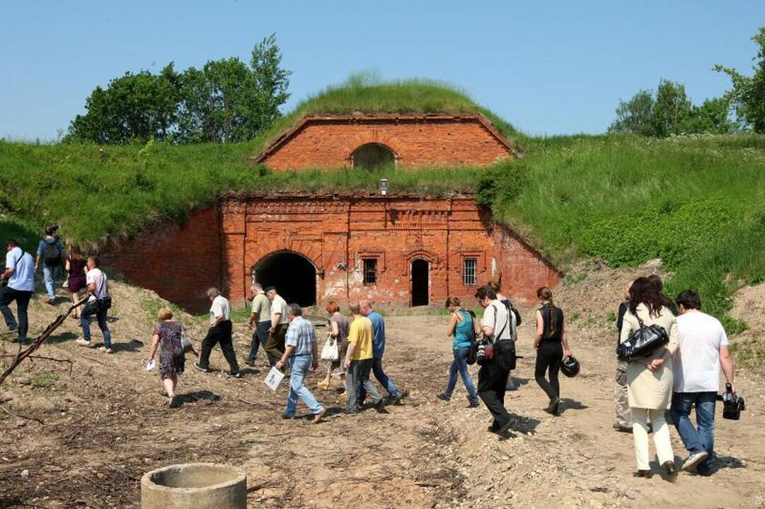 VII forte – šarvuotis, kulkosvaidis ir daug istorijos