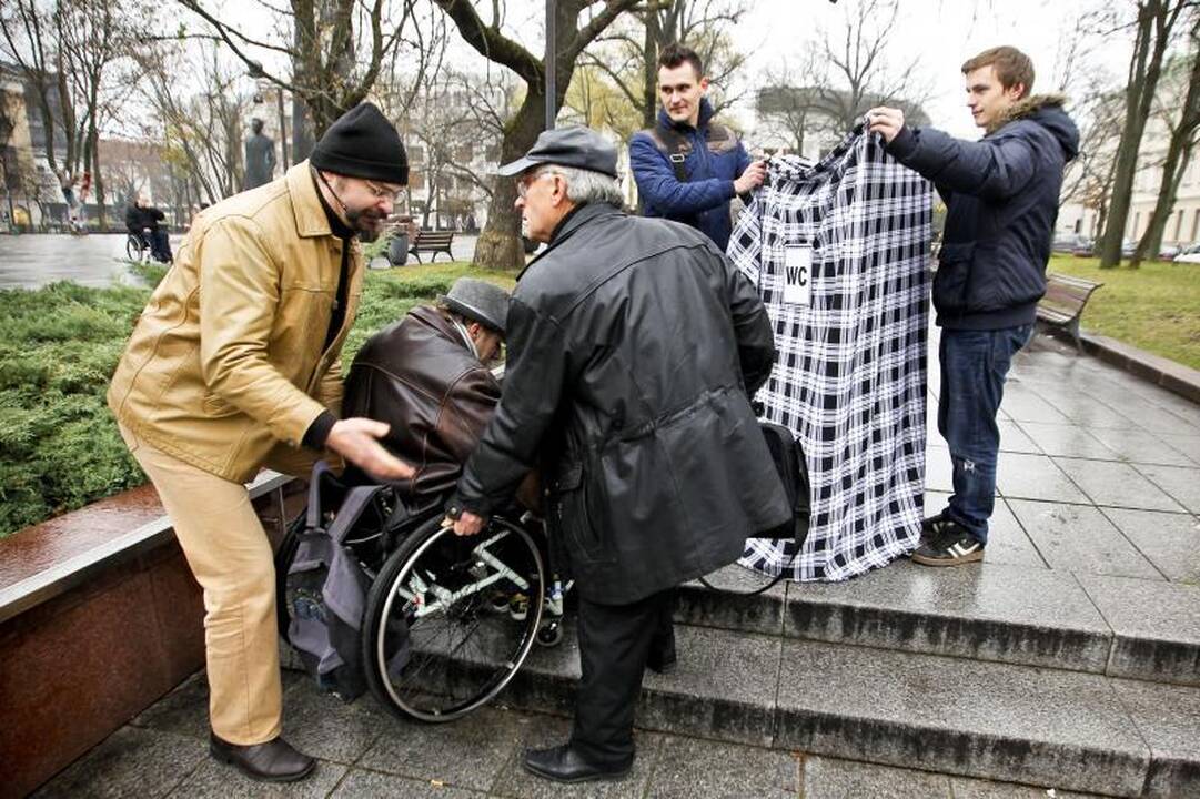 Ar viešuoju tualetu gali naudotis kiekvienas?