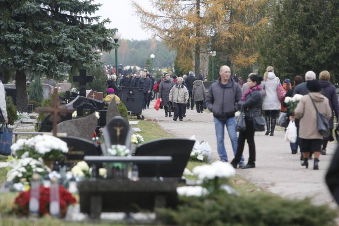 Lėbartų kapinėse – minios klaipėdiečių  