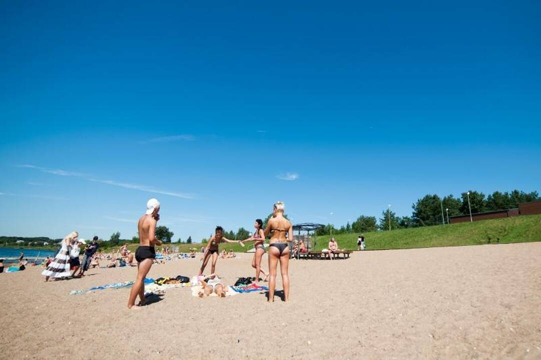 Ar miesto paplūdimiai gali atstoti kurortus?