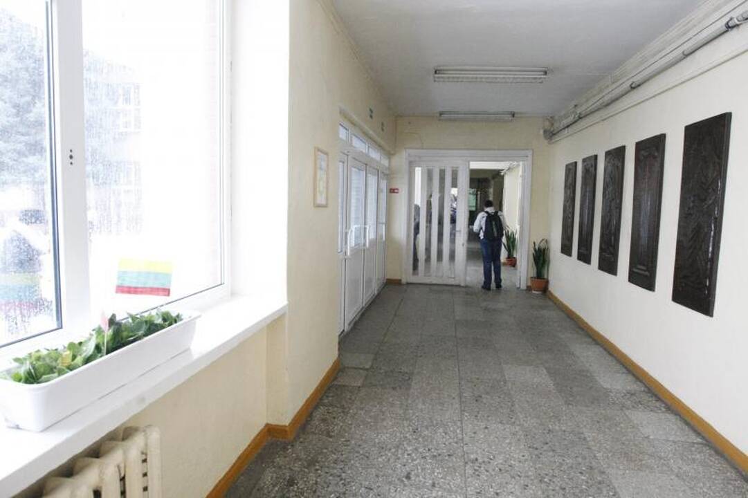 Pamokos Klaipėdos mokyklose prasidėjo streiku  