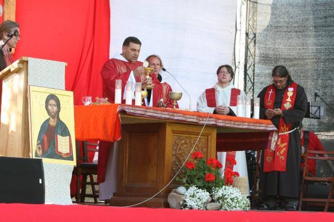 Pranciškonų onkologijos centre įleista kapsulė 
