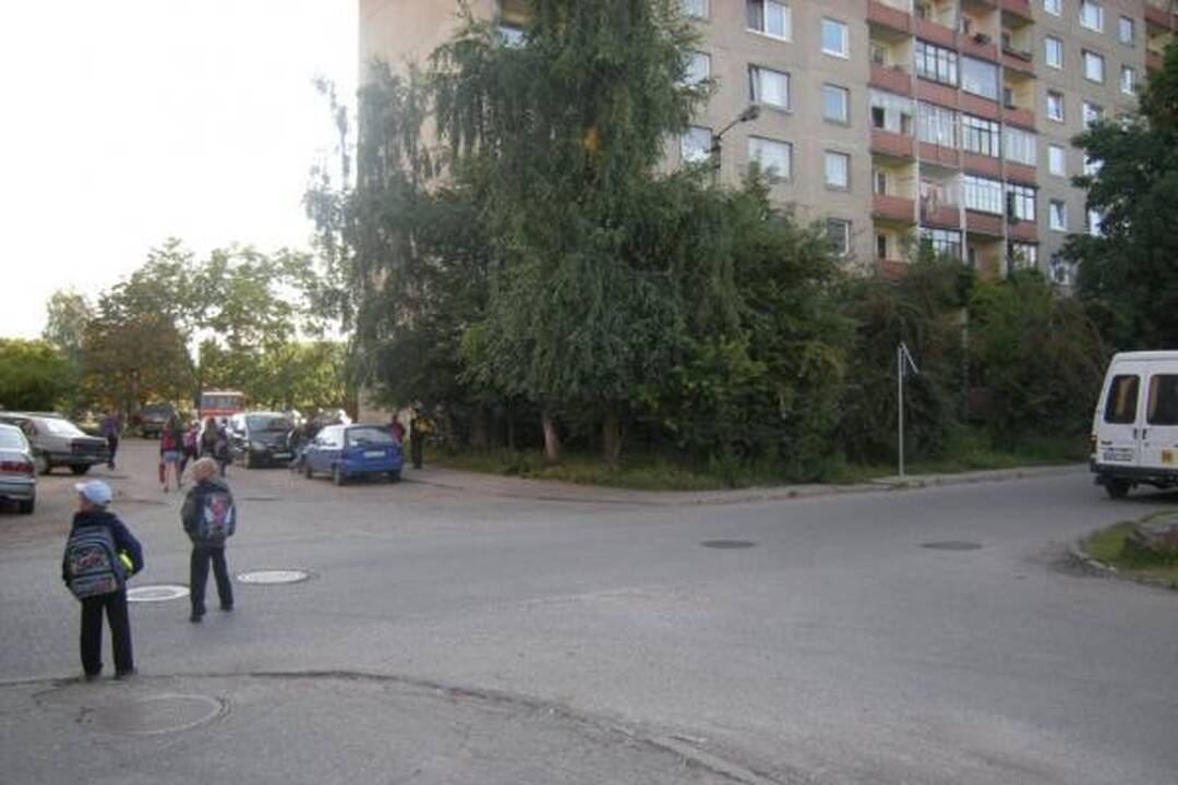 Aukštųjų Šančių gyventojai Alsėdžių gatvėje jau turi perėją (papildyta)