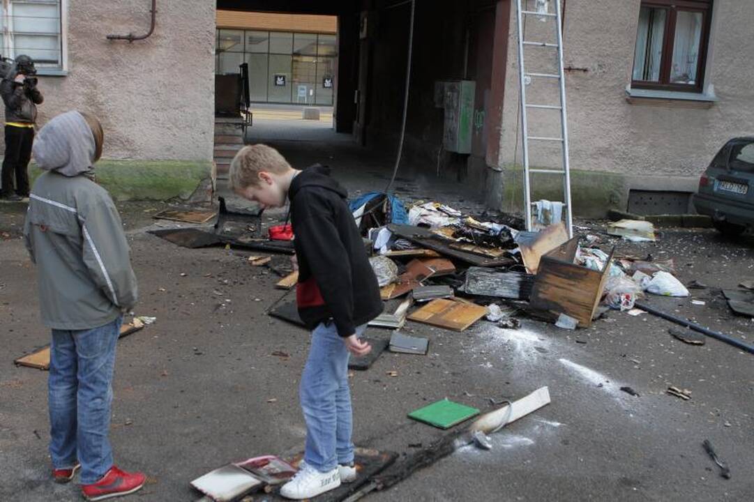 Klaipėdoje, Stasio Šimkaus gatvėje, užsiliepsnojo butas