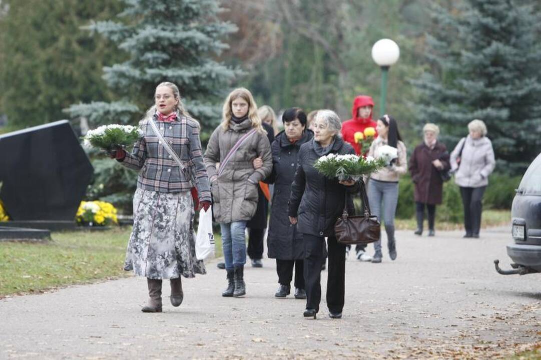 Lėbartų kapinėse – minios klaipėdiečių  