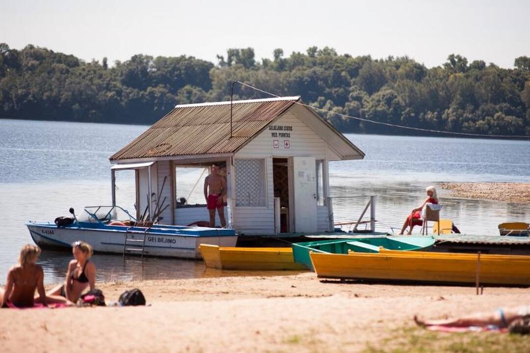 Ar miesto paplūdimiai gali atstoti kurortus?