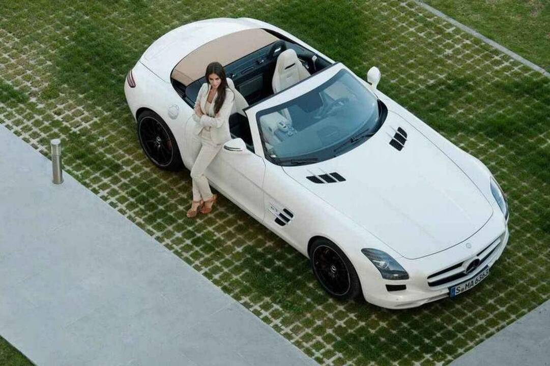 Ar turite laisvus 700 tūkst. Lt naujajam "Mercedes SLS AMG"?
