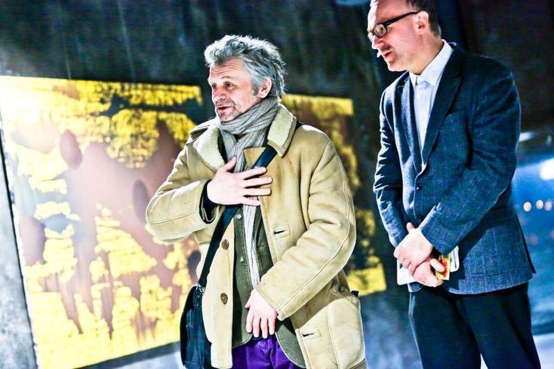 Mokytojų diena - auklėtinių gėlės ir sveikinimai