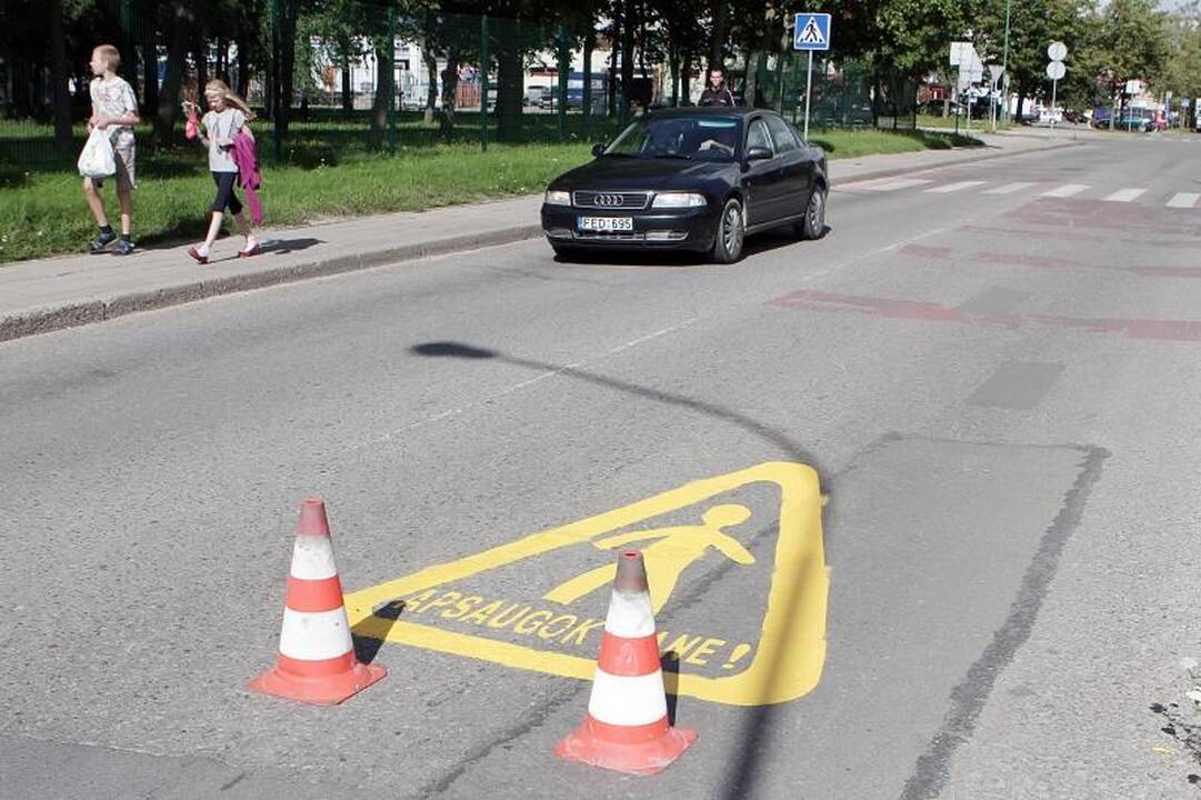 Uostamiestyje atnaujina „mokyklinius“ ženklus