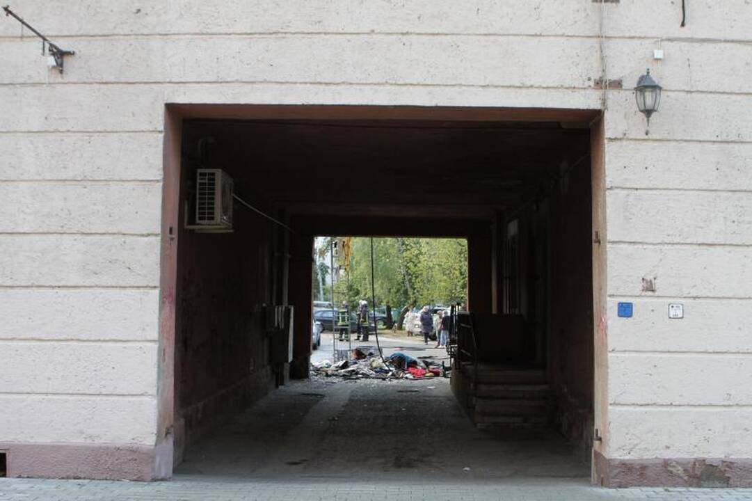 Klaipėdoje, Stasio Šimkaus gatvėje, užsiliepsnojo butas