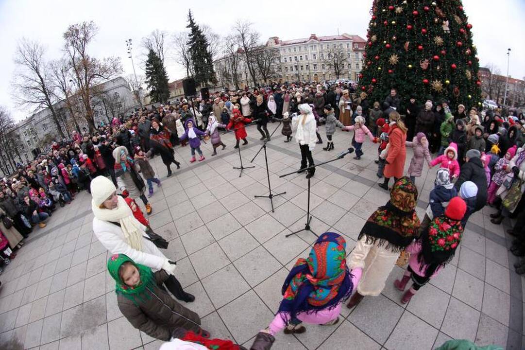Vilniečiai Katedros aikštėje šventė stačiatikių Kalėdas