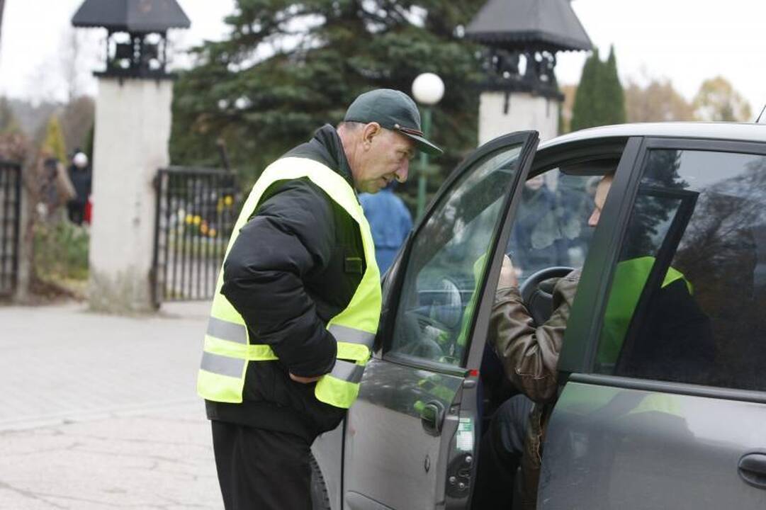 Lėbartų kapinėse – minios klaipėdiečių  