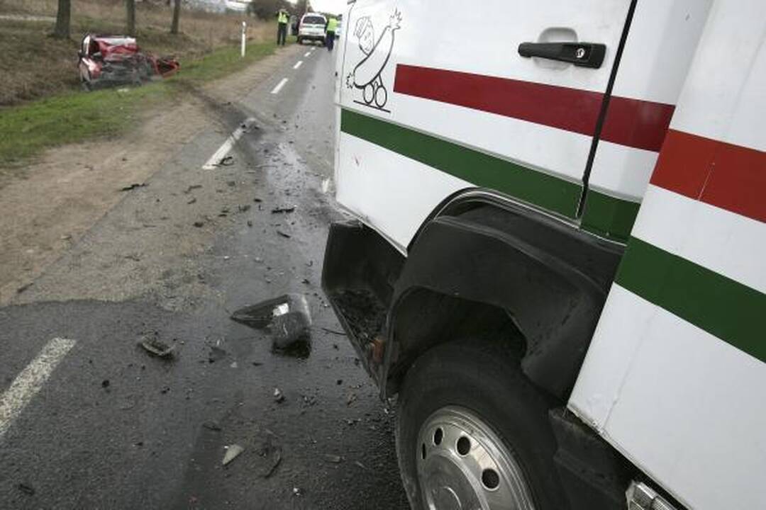 Dėl avarijos pakaunėje susidarė transporto spūstys
