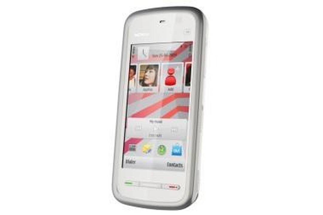 „Nokia 5230“ – nebrangus telefonas lietimui jautriu ekranu 