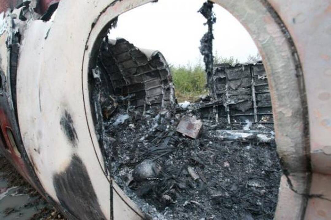 Rastos Kinijoje sudužusio lėktuvo juodosios dėžės atskleis katastrofos aplinkybes?