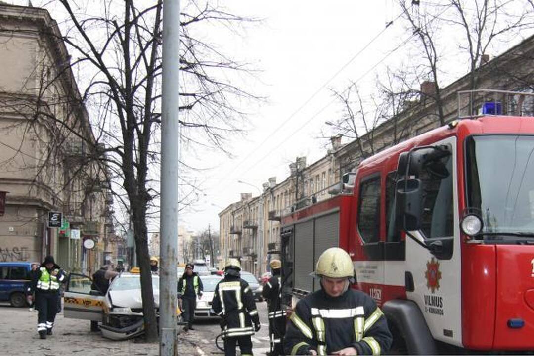 Per avariją Vilniuje sužalota taksi keleivė