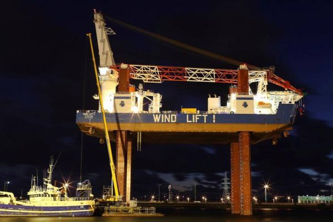 Vakarų laivų gamykloje tikrinamas laivas „WindLift1“