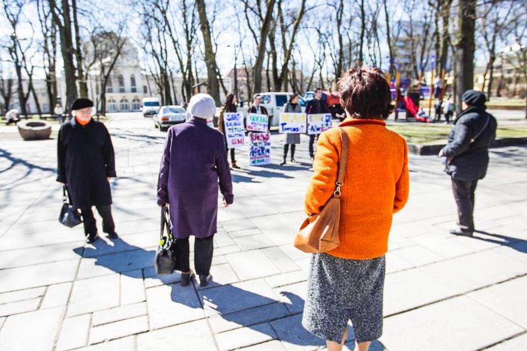 Valstybės politika nusivylę piketuotojai: ar vaikas – trofėjus?