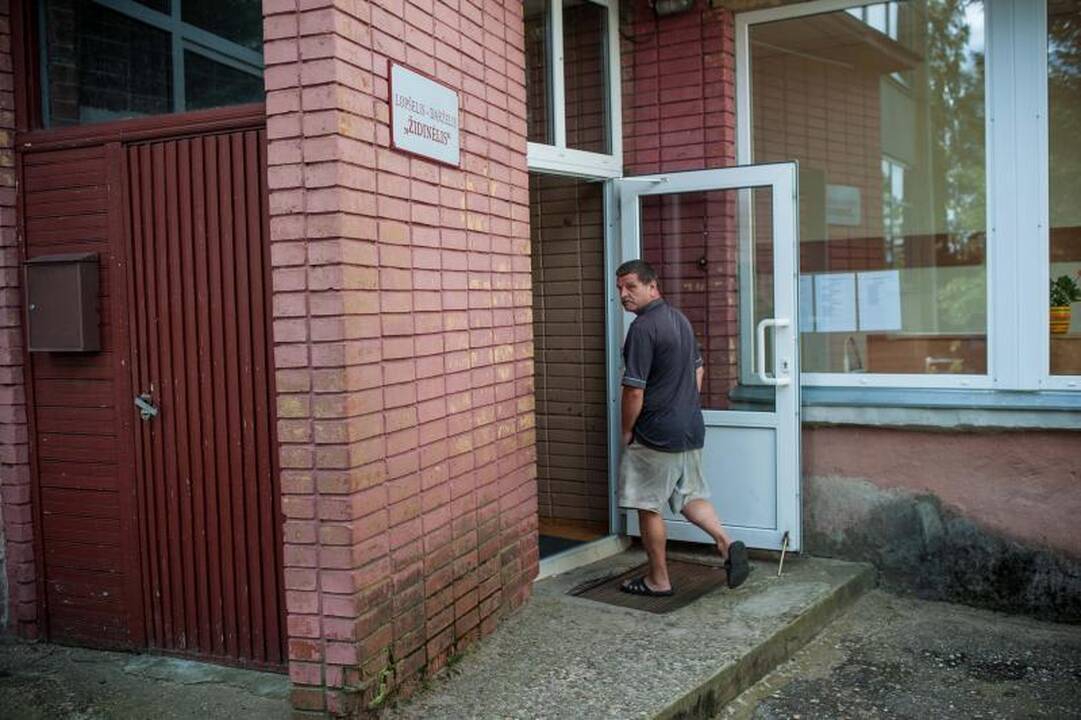 Pagrobta penkiametė patikėjo  „seneliu“ 