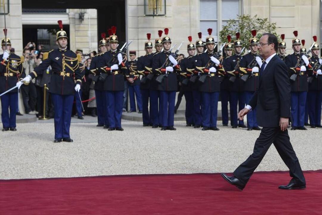 Francois Hollande'as prisaikdintas Prancūzijos prezidentu