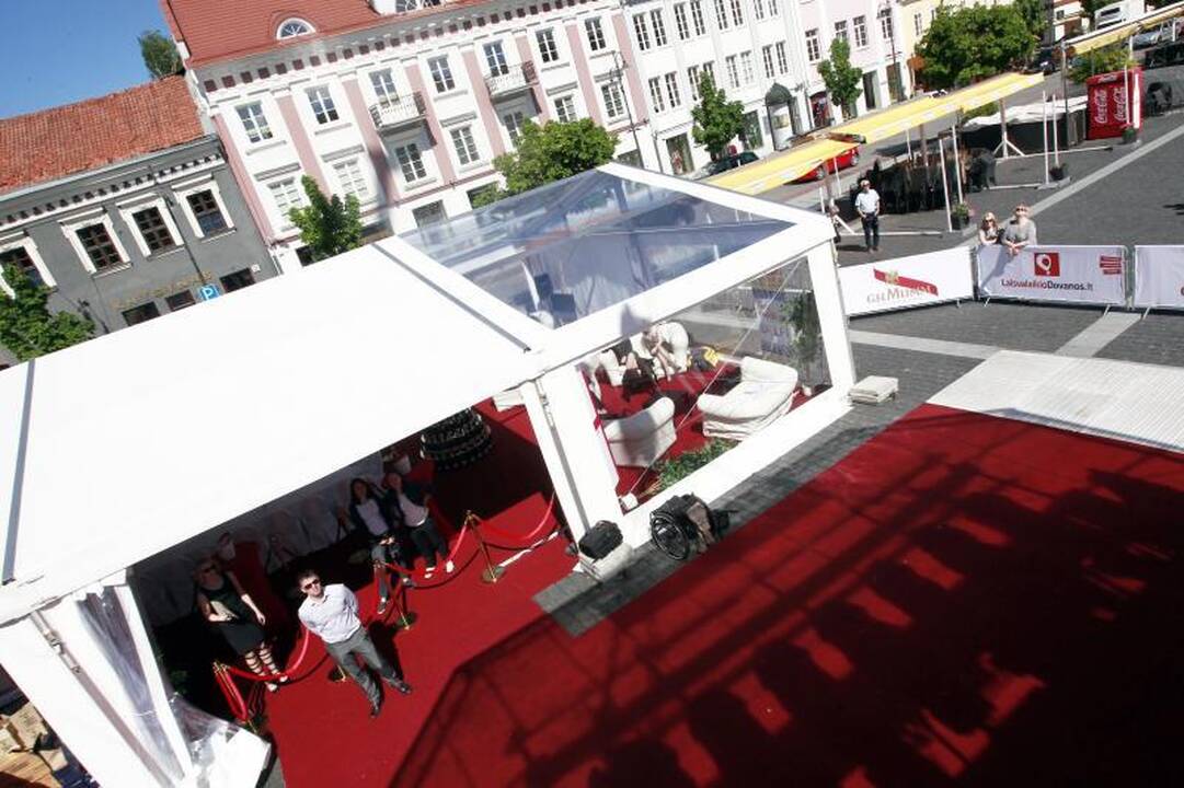 Dangaus restoranas Vilniuje: priešpiečiai 50 m aukštyje 