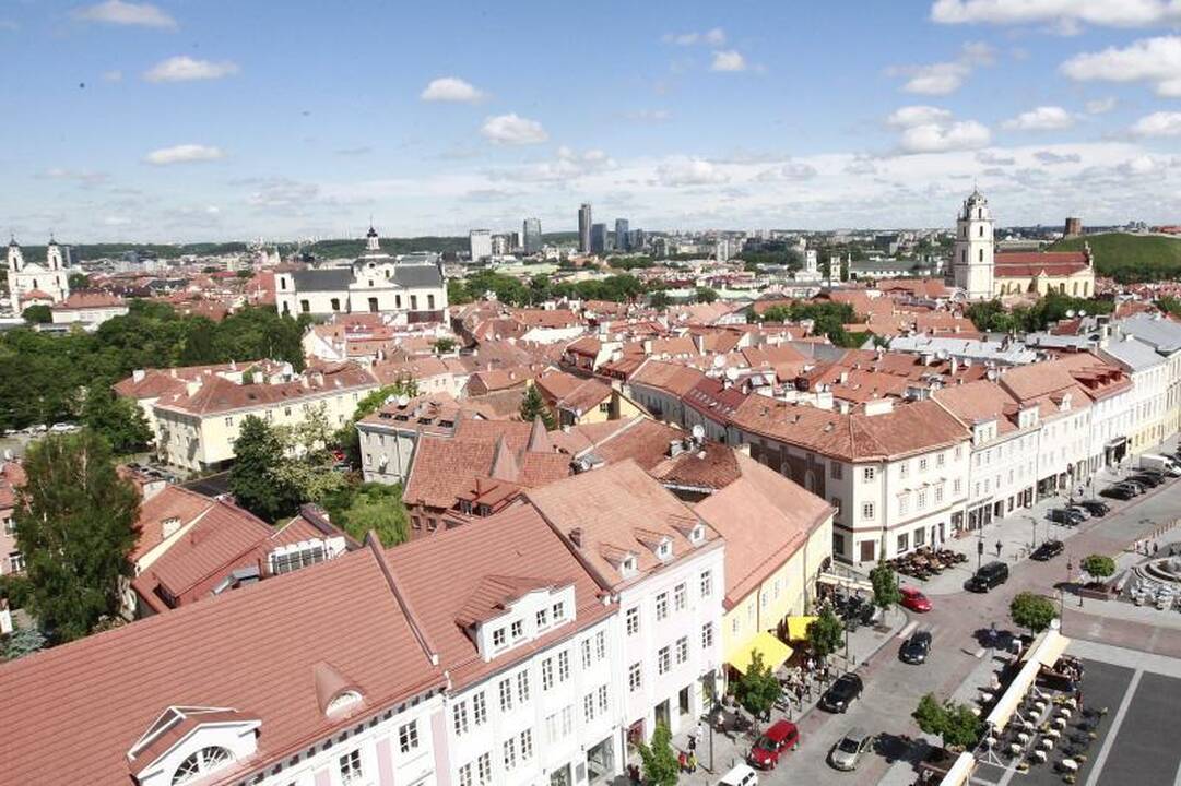 Dangaus restoranas Vilniuje: priešpiečiai 50 m aukštyje 